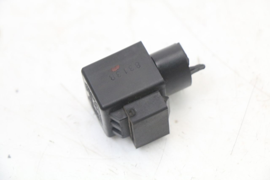 photo de TURN SIGNAL RELAY HONDA FES S-WING SWING 125 (2007 - 2015) - Alternative perspective