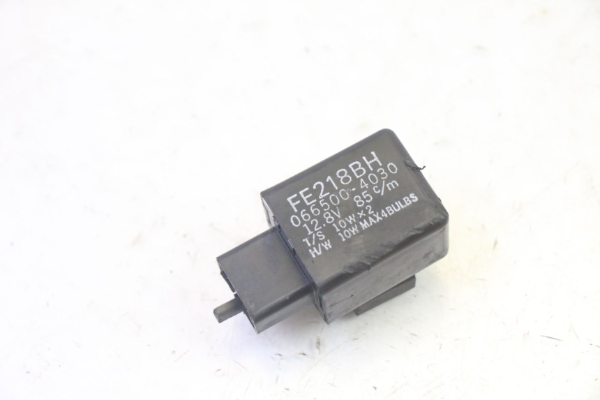 photo de TURN SIGNAL RELAY YAMAHA FZ6 N FAZER 600 (2004 - 2006)
