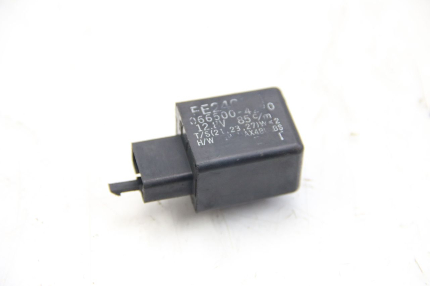 photo de FLASHER RELAY YAMAHA FZS FAZER 600 (2001 - 2003)