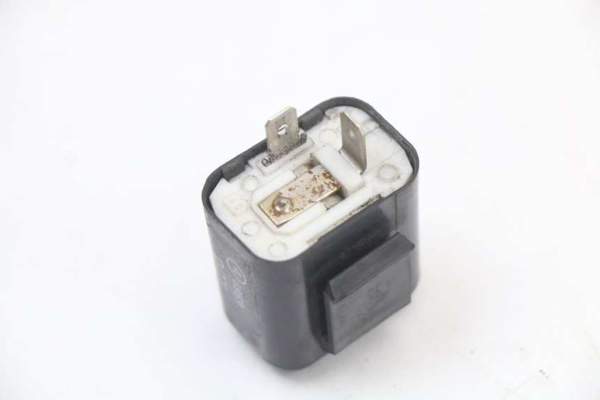 photo de TURN SIGNAL RELAY SUZUKI GN 125 (1997 - 2000)