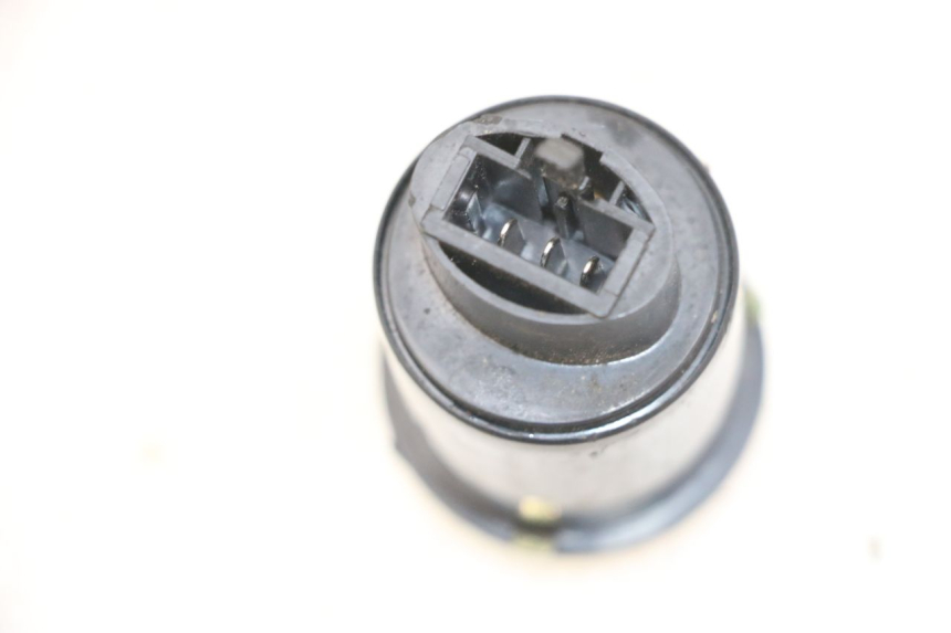 photo de TURN SIGNAL RELAY GOES WIKI 125 (2010 - 2015) - Technical close-up