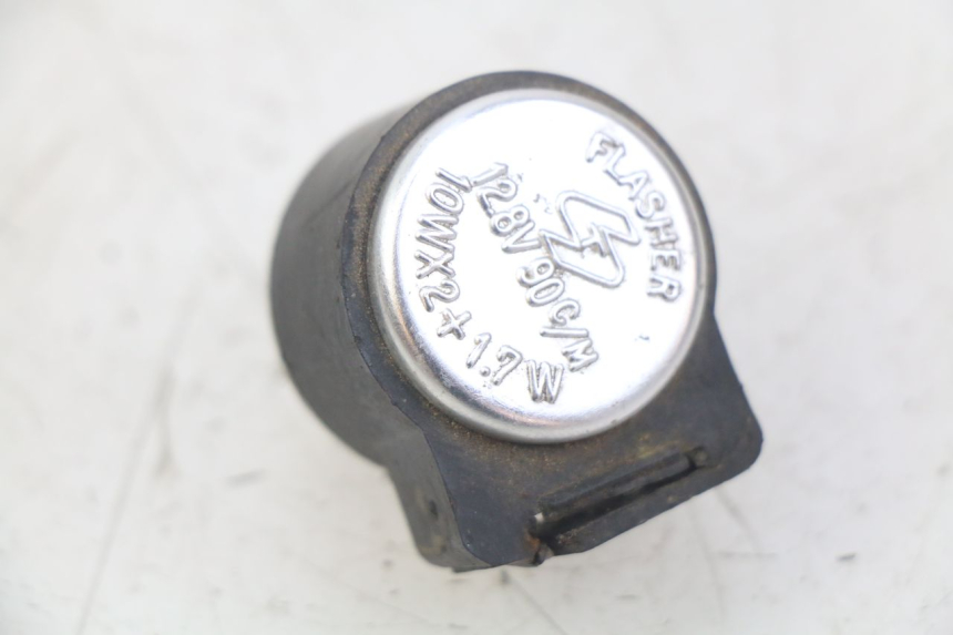 photo de FLASHER RELAY SUZUKI GSX-F GSX  F 1100 (1988 - 1994)