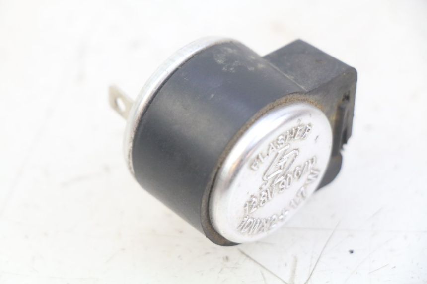 photo de FLASHER RELAY SUZUKI GSX-F GSX  F 1100 (1988 - 1994)