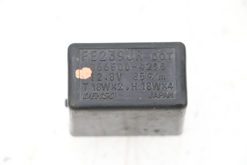 photo de TURN SIGNAL RELAY SUZUKI GSXR GSX-R 1000 (2003 - 2004) - Main view