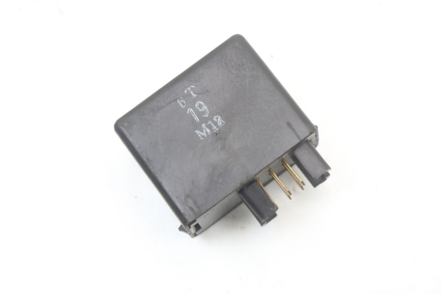 photo de TURN SIGNAL RELAY SUZUKI GZ MARAUDER 125 (1998 - 2004)