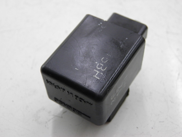 photo de FLASHER RELAY HONDA FES PANTHEON 125 (2003 - 2007)