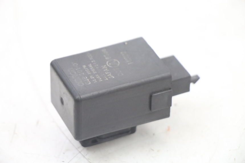photo de TURN SIGNAL RELAY HONDA VT C2 SHADOW 750 (1997 - 2001)