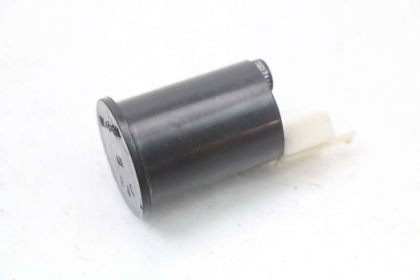 photo de TURN SIGNAL RELAY HYTRACK HY S 4X4 410 (2013 - 2016)