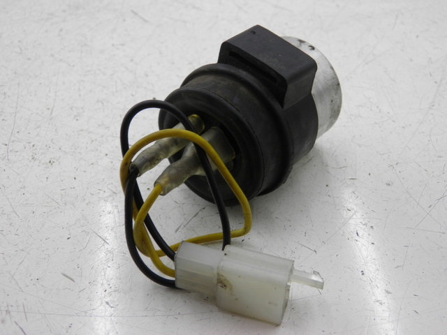 photo de TURN SIGNAL RELAY KAWASAKI ER - 5 500 (1997 - 2000) - Technical close-up