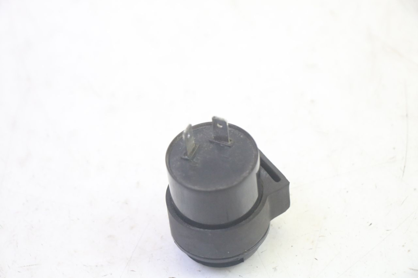 photo de FLASHER RELAY PEUGEOT KISBEE 4T 50 (2018 - 2022) - Alternative perspective