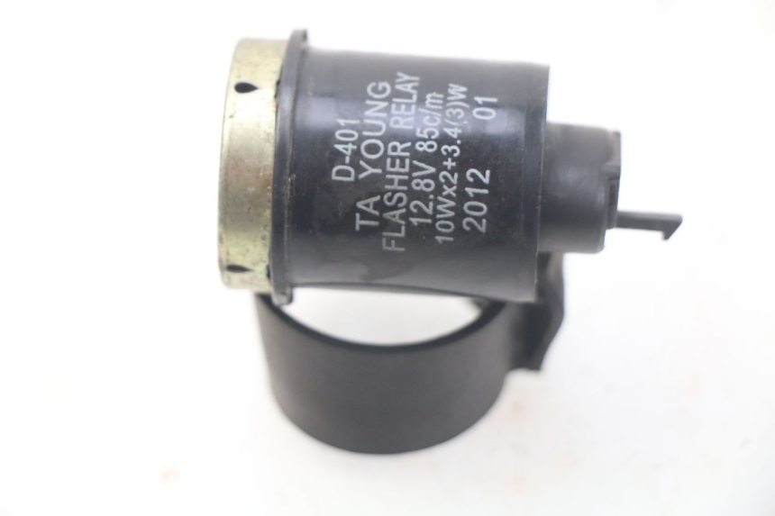 photo de TURN SIGNAL RELAY KYMCO LIKE 4T 50 (2009 - 2018)