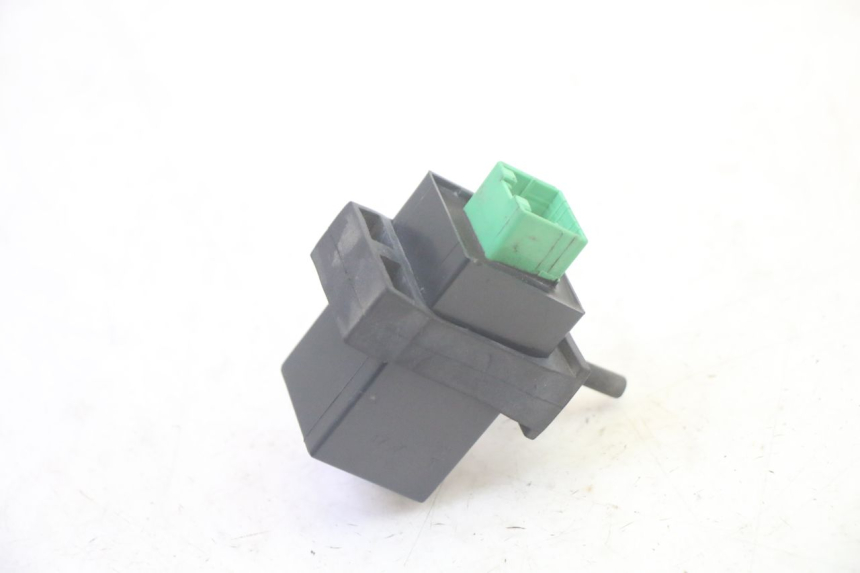 photo de TURN SIGNAL RELAY PIAGGIO MP3 RL 250 (2007 - 2010) - Alternative perspective