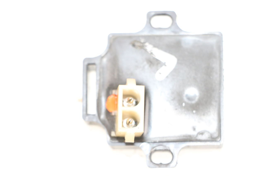 photo de TURN SIGNAL RELAY YAMAHA NEO'S NEOS 2T 50 (1998 - 2007) - Component detail