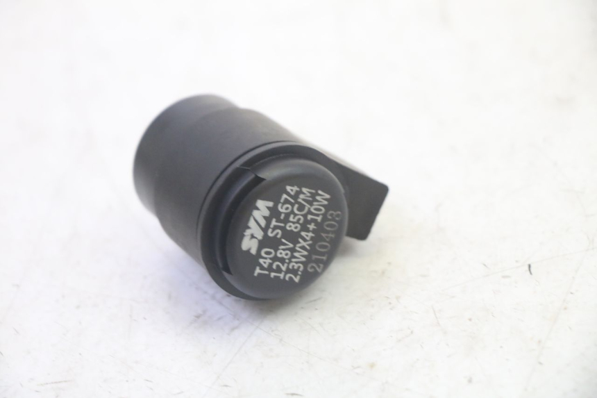 photo de TURN SIGNAL RELAY SYM ORBIT III 3 4T 50 (2021 - 2025) - Component detail