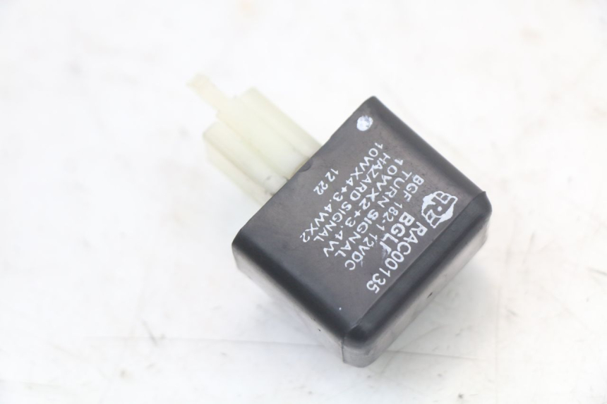 photo de TURN SIGNAL RELAY ROYAL ENFIELD CONTINENTAL GT 650 (2019 - 2024)