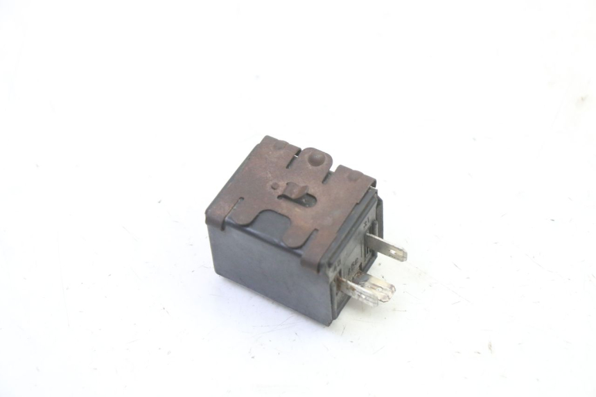 photo de TURN SIGNAL RELAY TRIUMPH SPRINT 900 (1995 - 1998)