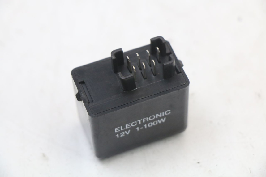 photo de TURN SIGNAL RELAY SUZUKI SV S 650 (1999 - 2002)