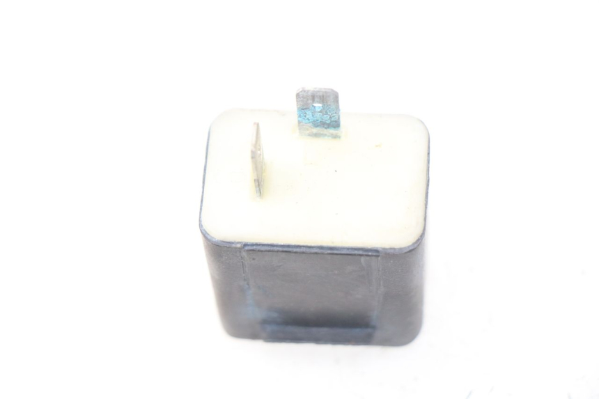 photo de TURN SIGNAL RELAY PIAGGIO VESPA LX IE 125 (2010 - 2012)