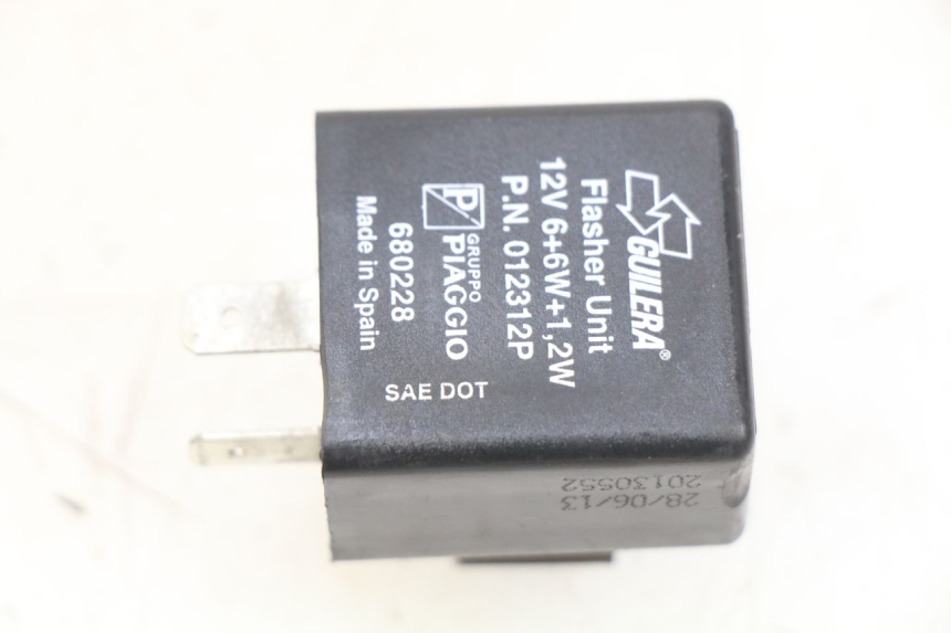 photo de FLASHER RELAY PIAGGIO VESPA PRIMAVERA 2T 50 (2013 - 2018)