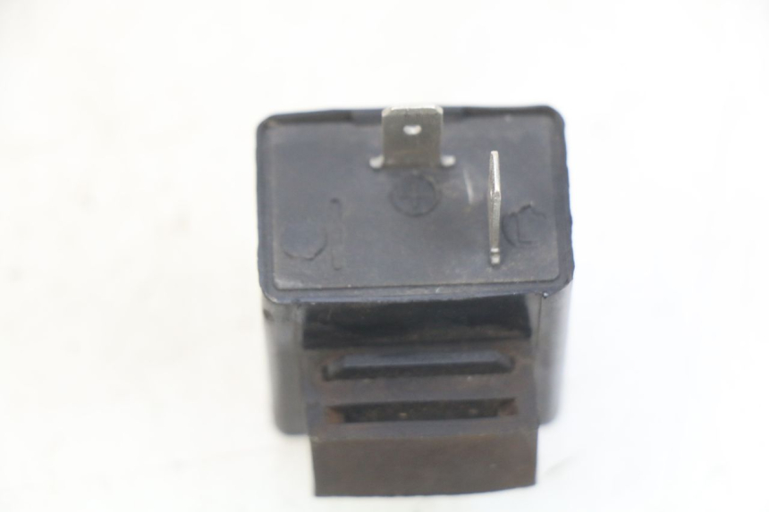 photo de FLASHER RELAY PIAGGIO VESPA PRIMAVERA 2T 50 (2013 - 2018)