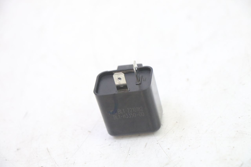 photo de TURN SIGNAL RELAY YAMAHA XMAX X-MAX 125 (2021 - 2025)