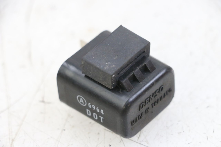 photo de FLASHER RELAY YAMAHA NEOS NEO'S 4T 50 (2008 - 2016)