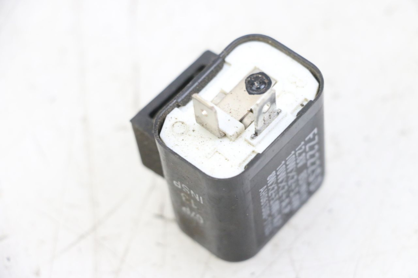 photo de FLASHER RELAY YAMAHA NEOS NEO'S 4T 50 (2008 - 2016)
