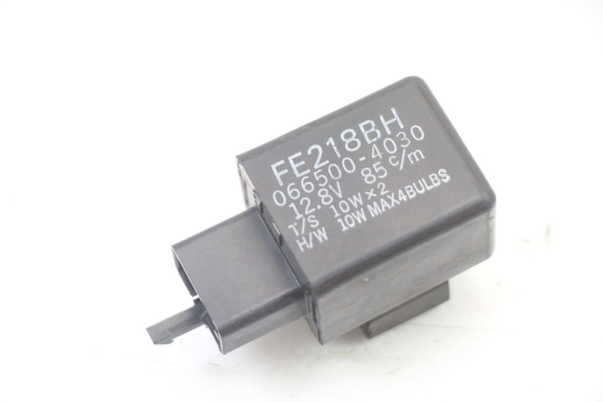 photo de TURN SIGNAL RELAY YAMAHA XJ6 ABS 600 (2008 - 2016)