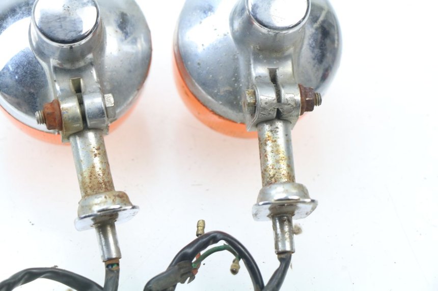 photo de REAR TURN SIGNAL HONDA CG 125 (1996 - 1998) - Fixing points details