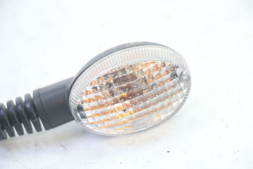 photo de REAR RIGHT TURN SIGNAL SUZUKI DL V STROM 1000 (2002 - 2007) - Zoom on usage condition