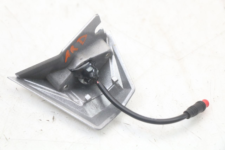 photo de REAR RIGHT TURN SIGNAL DUALTRON TOGO PLUS 1