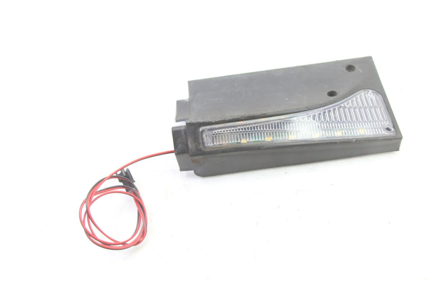 photo de REAR RIGHT TURN SIGNAL URBANGLIDE E-CROSS PRO 1