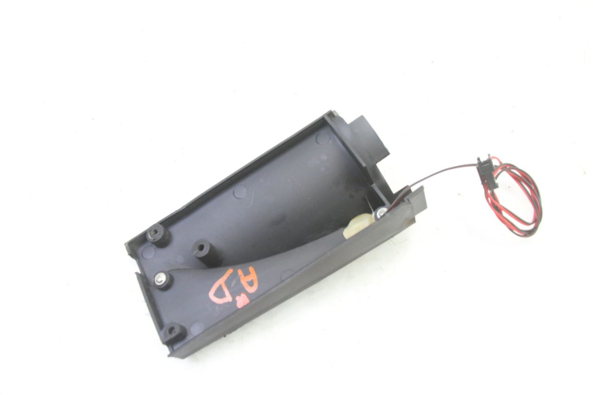 photo de REAR RIGHT TURN SIGNAL URBANGLIDE E-CROSS PRO 1