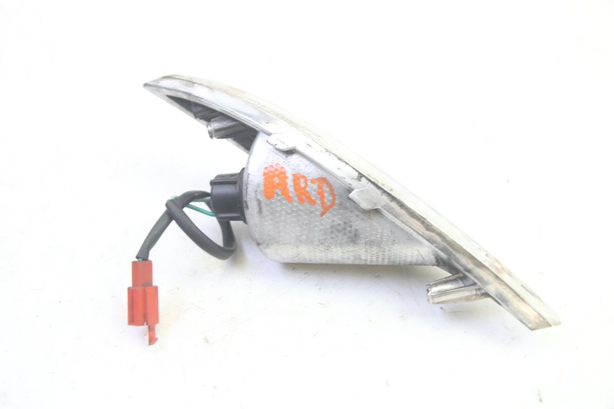 photo de RIGHT REAR TURN SIGNAL SYM FIDDLE 3 III 125 (2014 - 2020) - Alternative perspective