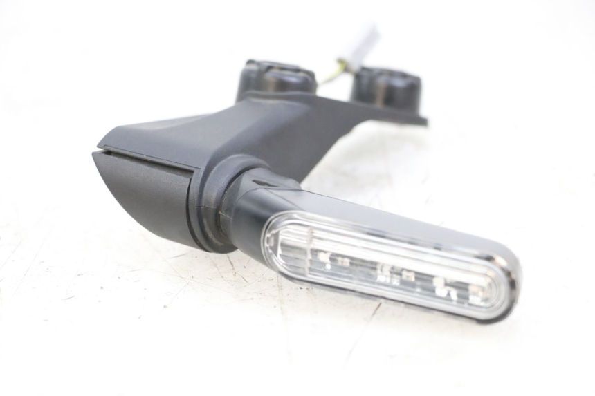 photo de REAR RIGHT TURN SIGNAL HUSQVARNA SVARTPILEN 401 (2018 - 2023)