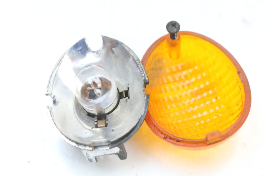 photo de REAR RIGHT TURN SIGNAL RENAULT KOURANOS 125 (2001 - 2004)
