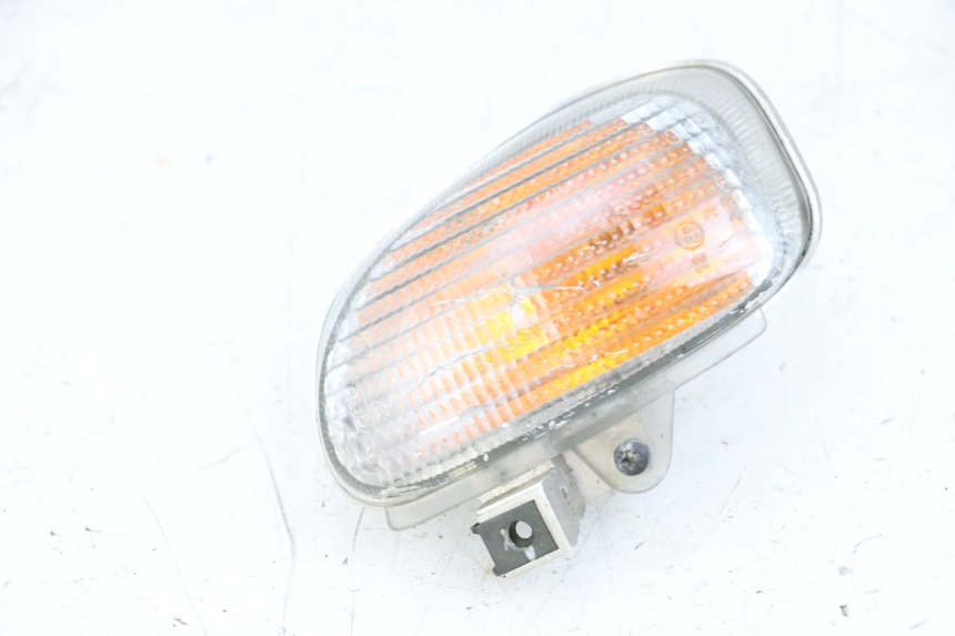 photo de REAR RIGHT TURN SIGNAL YAMAHA NEO'S NEOS 2T 50 (1998 - 2007) - Surface and material condition