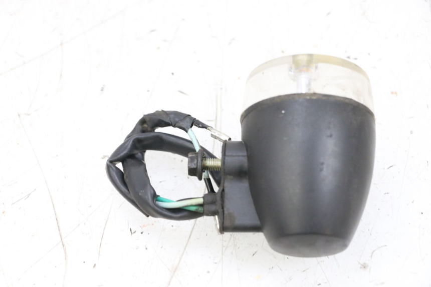 photo de REAR RIGHT TURN SIGNAL SYM ORBIT 2 50 (2008 - 2014) - Zoom on usage condition