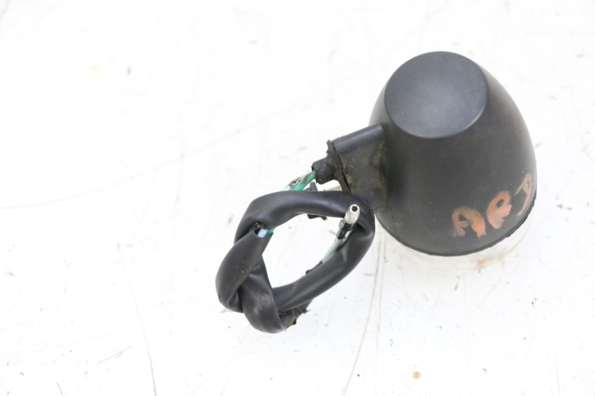 photo de REAR RIGHT TURN SIGNAL SYM ORBIT 2 50 (2008 - 2014) - Alternative perspective