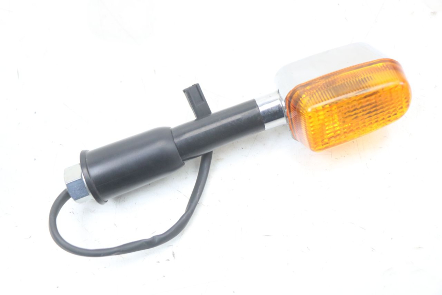 photo de REAR RIGHT TURN SIGNAL ROYAL ENFIELD CONTINENTAL GT 650 (2019 - 2024)