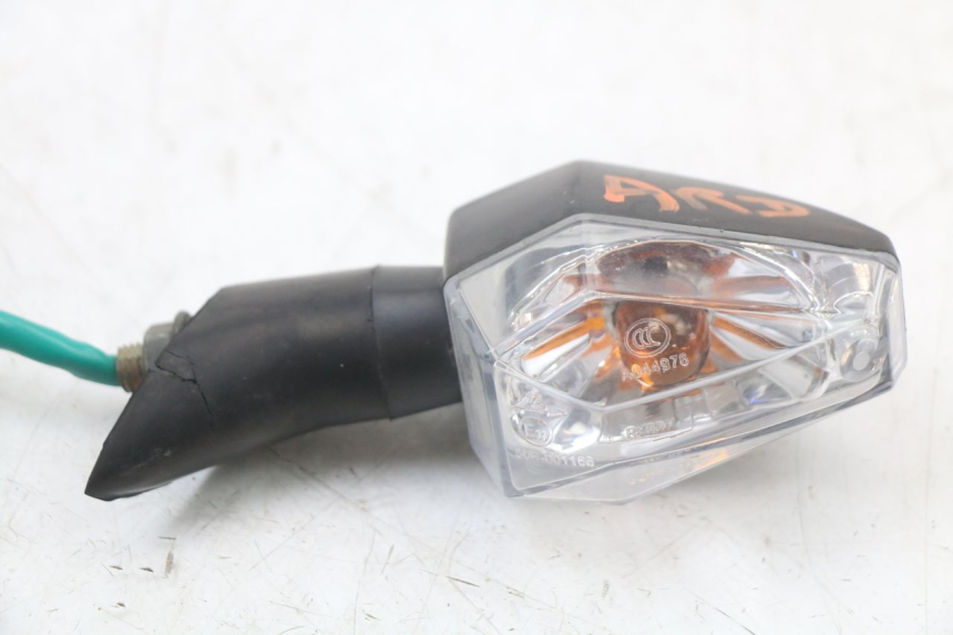 photo de REAR RIGHT TURN SIGNAL SYM CROX 4T 50 (2016 - 2023)