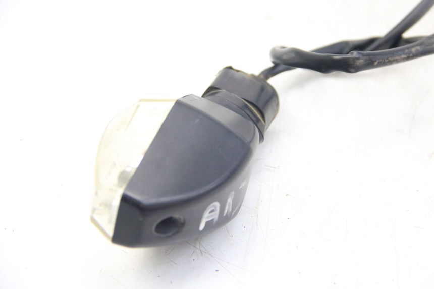 photo de REAR RIGHT TURN SIGNAL SYM WOLF SB 125 (2011 - 2018)