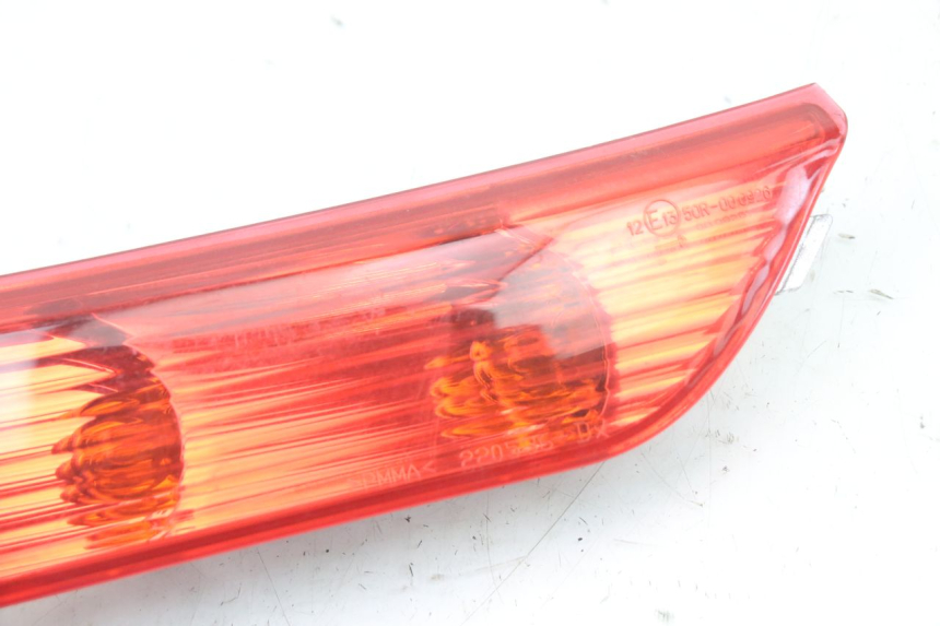 photo de RIGHT REAR TURN SIGNAL PIAGGIO XEVO - X EVO 125 (2007 - 2016) - Alternative perspective