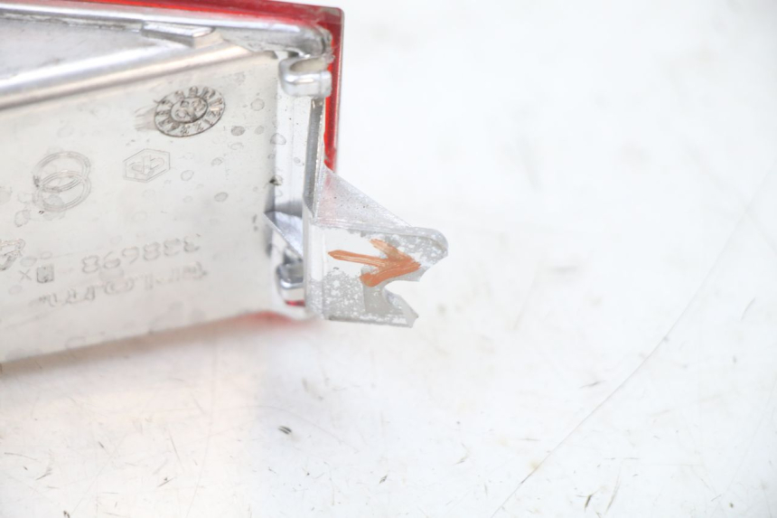 photo de RIGHT REAR TURN SIGNAL PIAGGIO XEVO - X EVO 125 (2007 - 2016) - Checked used part