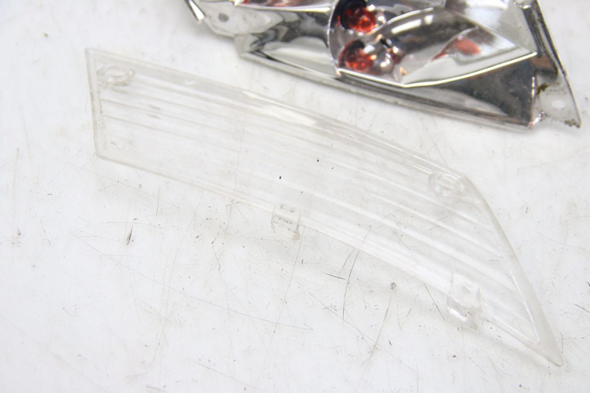 photo de REAR RIGHT TURN SIGNAL PIAGGIO ZIP 4T 50 (2018 - 2020)