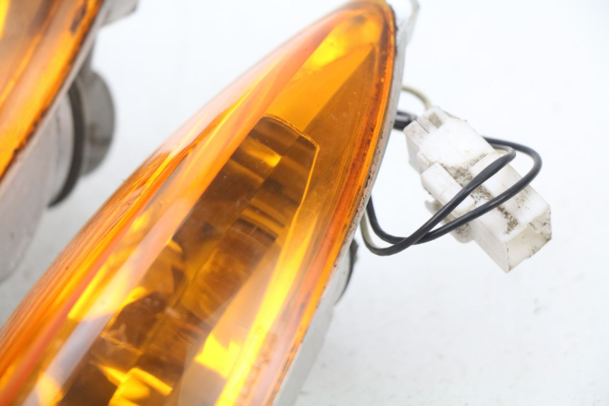 photo de REAR TURN SIGNAL PIAGGIO FLY 2T 50 (2004 - 2017)