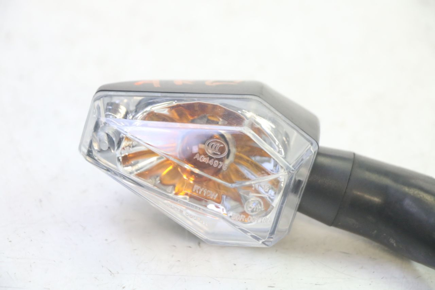 photo de LEFT REAR TURN SIGNAL SYM CROX 4T 50 (2016 - 2023) - Component detail