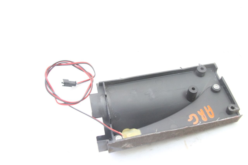 photo de REAR LEFT TURN SIGNAL URBANGLIDE E-CROSS PRO 1