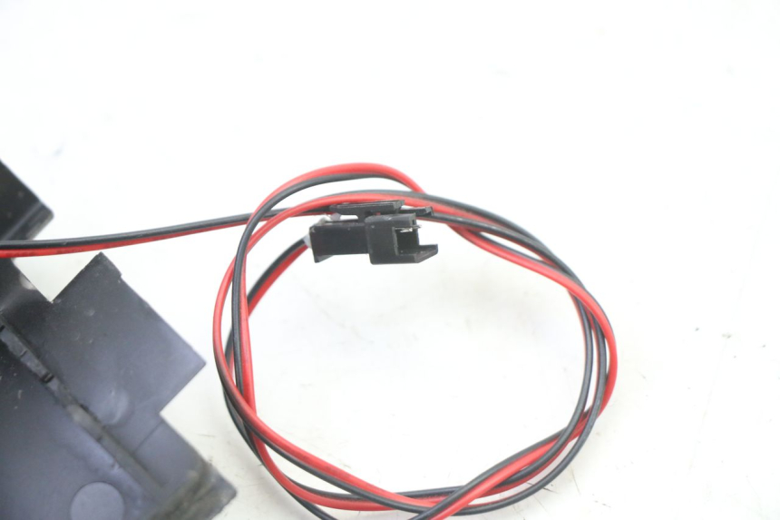 photo de REAR LEFT TURN SIGNAL URBANGLIDE E-CROSS PRO 1