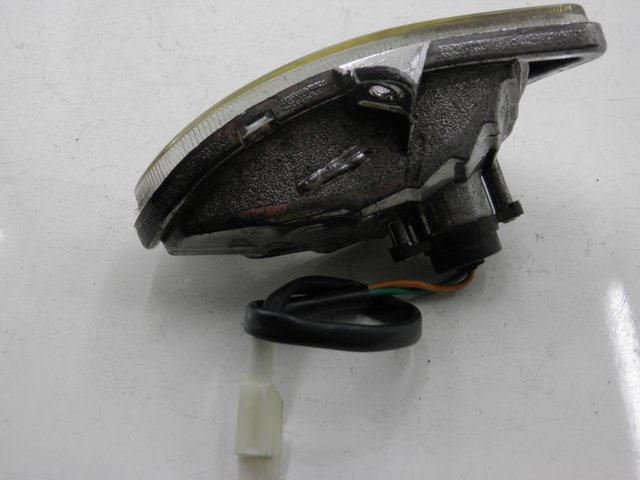 photo de REAR LEFT TURN SIGNAL GOWINN DOLCE VITA 50 (2007 - 2013) - Zoom on usage condition